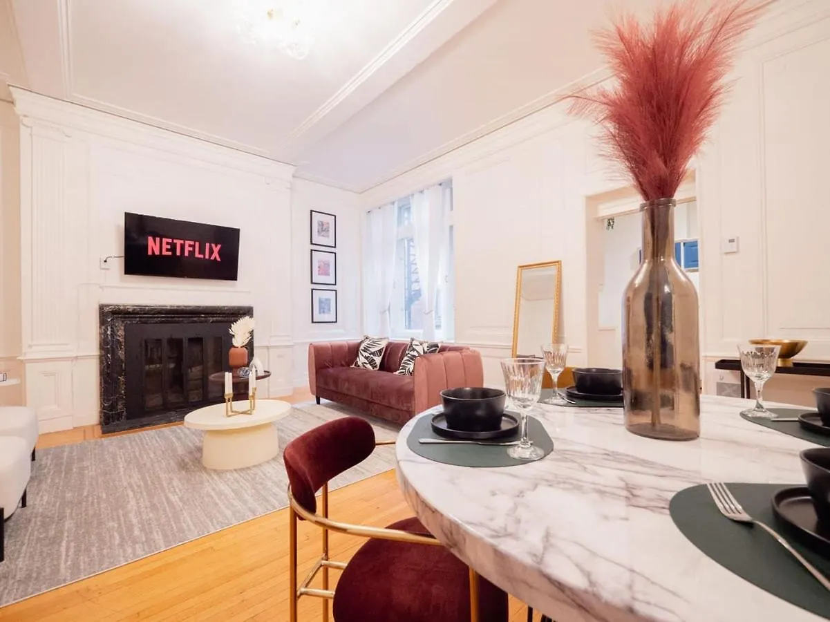 Historical Condo In Montreal - La Marie Antoinette 0*,  Canada