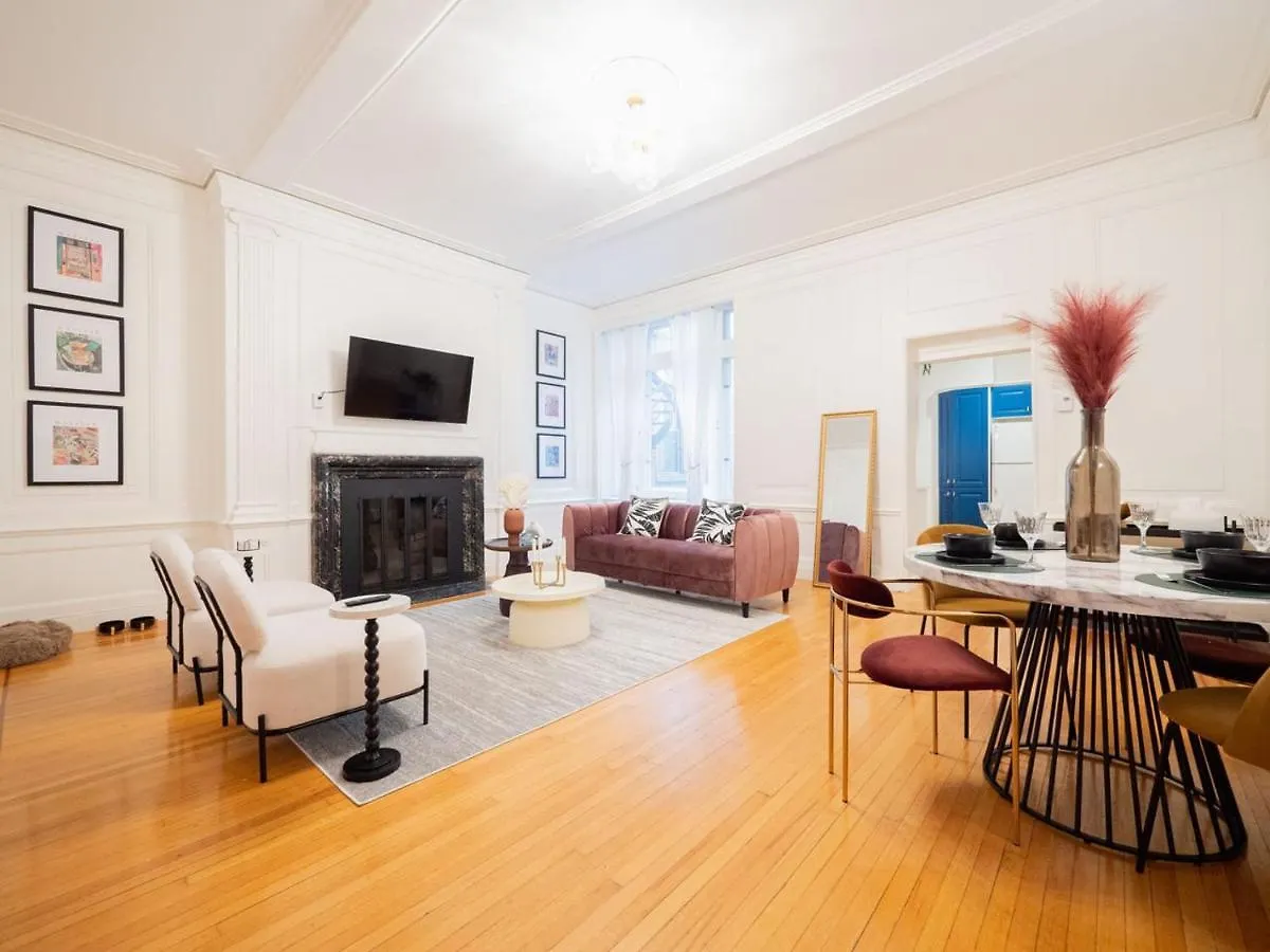 Apartment Historical Condo In Montreal - La Marie Antoinette Canada