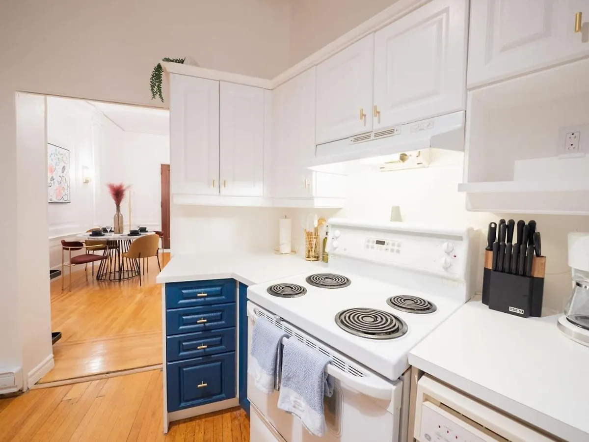Historical Condo In Montreal - La Marie Antoinette 0*,  Canada